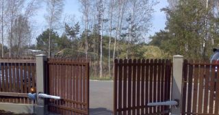 Купить распашные ворота из штакетника Элиста, цена от 2763 руб.